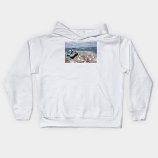 jandals at the beach Kids Hoodie